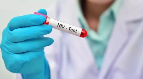 कराची के सरकारी अस्पताल में HIV का प्रकोप: 94 बच्चे संक्रमित, 6 की मौत के बाद जांच तेज