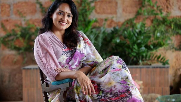 मलयालम अभिनेता लीना कुमार की मेनोपॉज पर नई किताब पर बातचीत