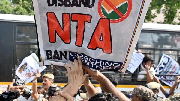 मंत्रालय, एनटीए और एनएमसी के अधिकारी स्वास्थ्य पर संसदीय समिति के समक्ष कल NEET पुनः परीक्षा को लेकर पेश होंगे