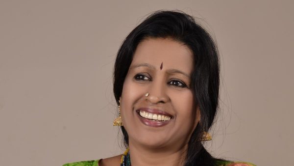 हैदराबाद की भरतनाट्यम नृत्यांगना राजेश्वरी सैनीथ को संगीत नाटक अकादमी पुरस्कार से सम्मानित किया गया