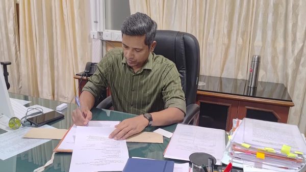 पूर्व केरल चीफ इलेक्शन अधिकारी रत्न यू. केलकर ने मुख्यमंत्री के सचिव पद की संभाली जिम्मेदारी