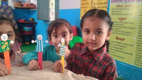 पंजाब के होशियारपुर में VHMI के नेतृत्व में सरकारी स्कूलों में मोंटेसरी पहल से सीखने का नया तरीका