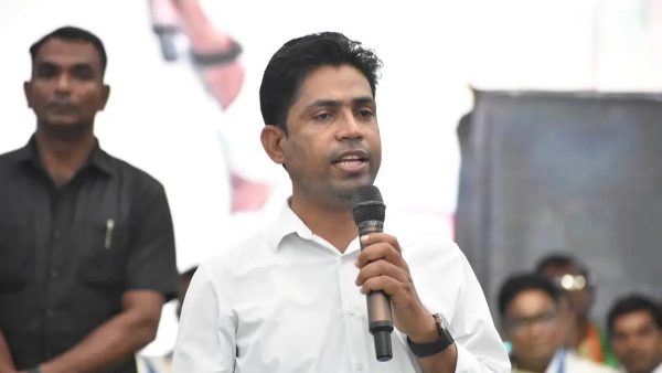 फलटा विधानसभा सीट से तृणमूल कांग्रेस उम्मीदवार जहांगिर खान ने चुनाव पद से नामांकन वापस लिया