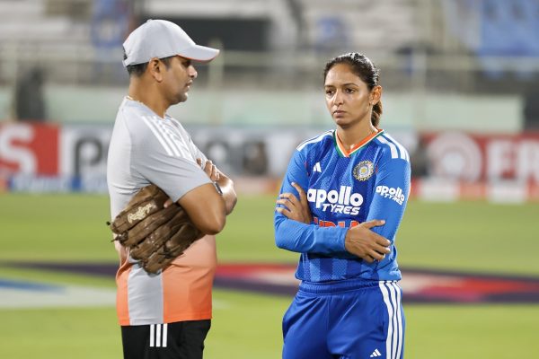 मुजुंबर ने टी20 विश्व कप की खराबी के बाद भारत से ‘वर्तमान में रहने’ का आग्रह किया