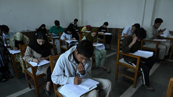 NEET-UG 2026 की पुनः परीक्षा: IAF 21 जून की चिकित्सा प्रवेश परीक्षा के लिए प्रश्न पत्र ले जाएगा