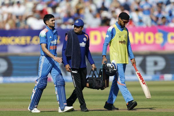 इंग्लैंड ने किया बोलिंग बदलाव; राहुल के खराब स्वास्थ्य के चलते किशन टीम में शामिल