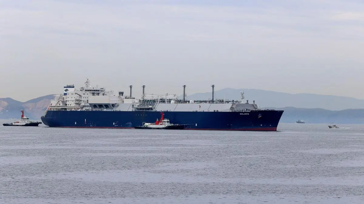 LNG tanker exits Hormuz for India for first time since war began