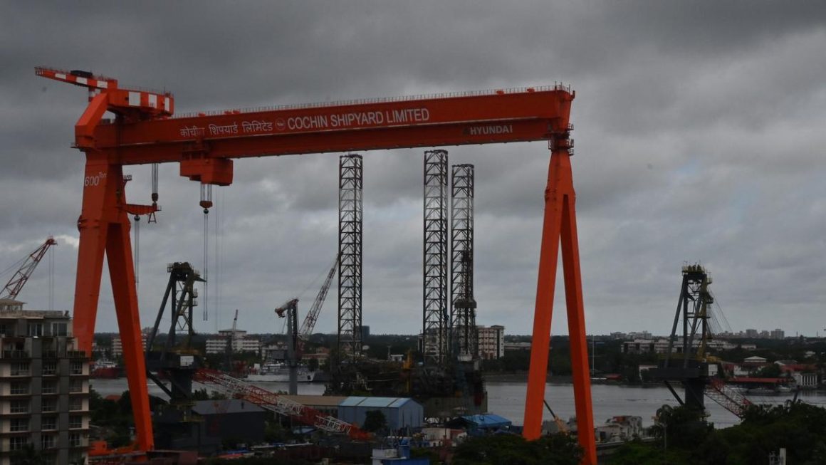 Govt to sell 5% stake in Cochin Shipyard at ₹1,400/share via OFS