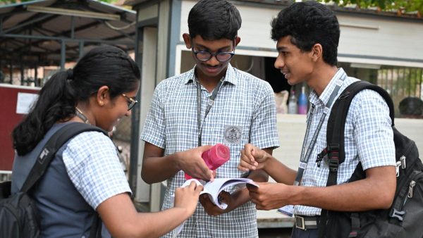 CBSE ने स्कैन की गई उत्तर पुस्तिकाओं के लिए आवेदन की अंतिम तिथि 25 मई तक फिर बढ़ाई