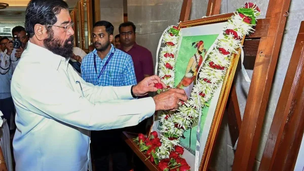 महाराष्ट्र SIR: शिंदे ने सेना कार्यकर्ताओं से कहा कि वे बांग्लादेशियों को मतदाता सूची में शामिल न होने दें