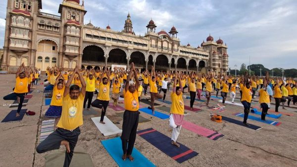 मायसूरु में 21 जून को 120 स्थानों पर योग सत्र आयोजित
