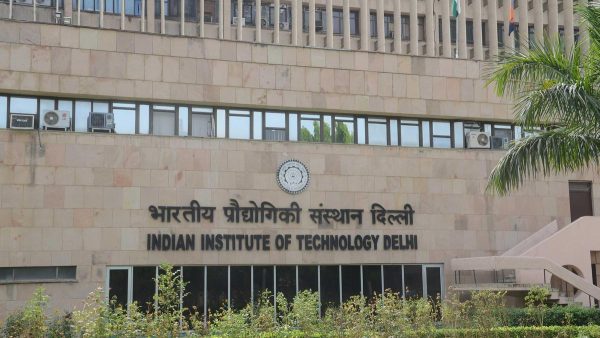 शीर्ष तकनीकी संस्थानों में हर तीन में से एक शिक्षकीय पद खाली | RTI डेटा