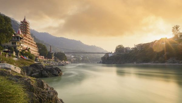 भारत के आध्यात्मिक शहरों को नया स्वरूप दे रही अधोसंरचना