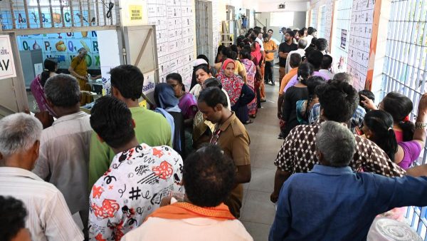 तमिलनाडु विधानसभा चुनाव में 83.96% पुरुष और 86.2% महिलाओं ने मतदान किया: निर्वाचन आयोग