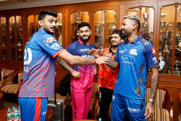 मुंबई को दो बार खेलना होगा CSK और RCB के खिलाफ, IPL ने जारी किया पूरा लीग चरण का शेड्यूल