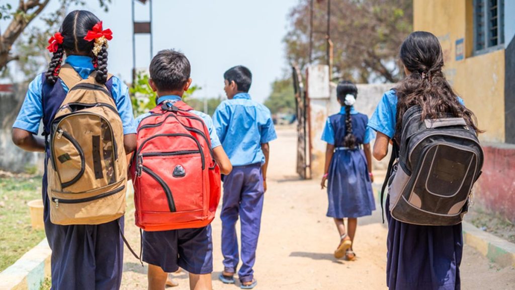 छत्तीसगढ़ के राज्य विद्यालयों में हिंदू प्रार्थनाएँ अनिवार्य; कांग्रेस ने कहा- सरकार आरएसएस एजेंडा लागू कर रही है