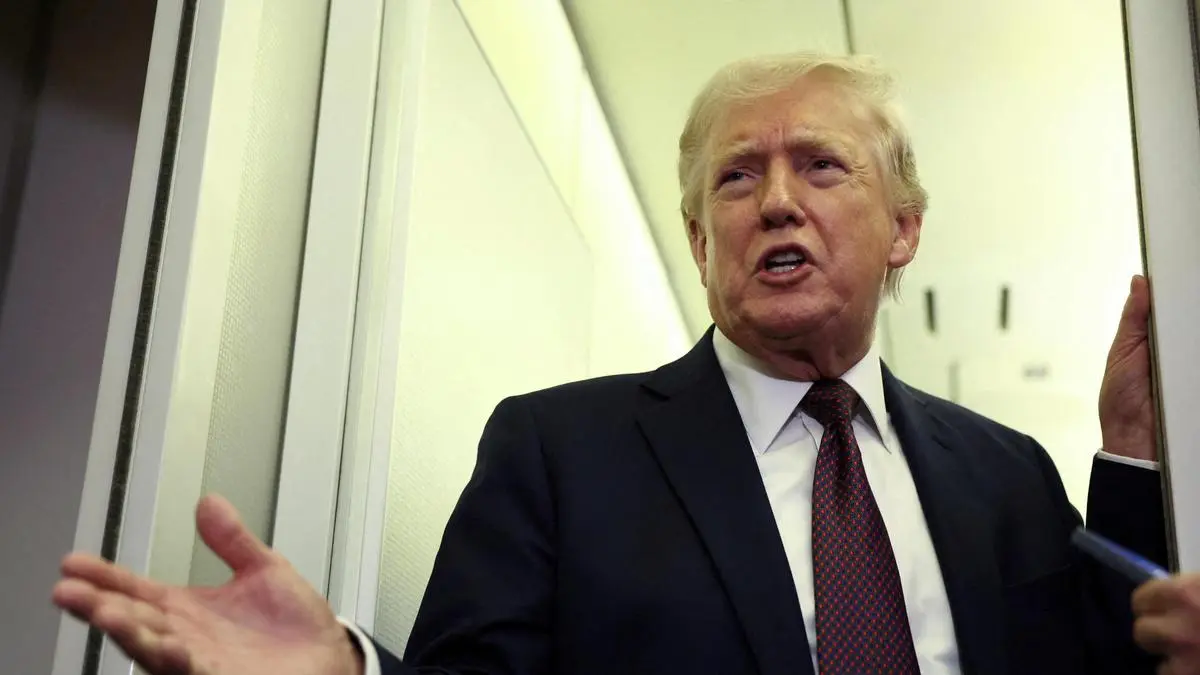 Trump hosts UFC cage fights in White House lawn amid Iran war and economic pressures